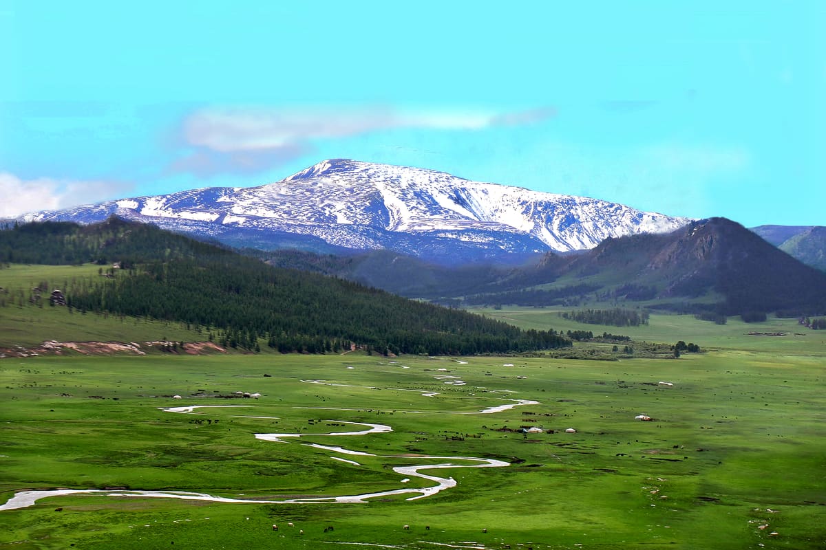 Khangai Nuruu